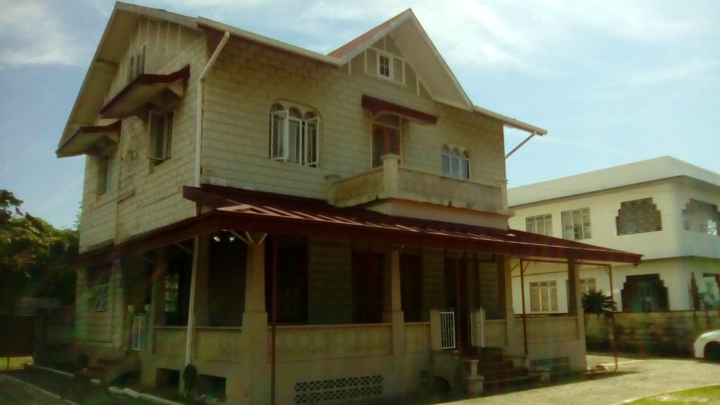 Robert'S Guest House Port of Spain Eksteriør bilde